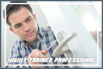 Lock Locksmith Tech Meriden, CT 203-278-5065