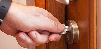 Lock Locksmith Tech Meriden, CT 203-278-5065 Lock Locksmith Tech Meriden, CT 203-278-5065 - ignition-repair