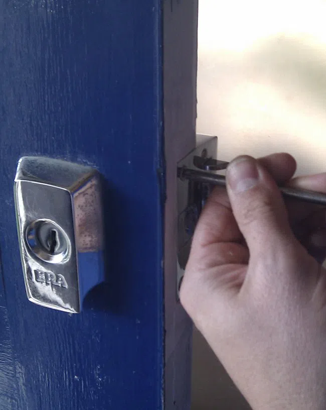 Lock Locksmith Tech Meriden, CT 203-278-5065 Lock Locksmith Tech Meriden, CT 203-278-5065 - locksmith-service