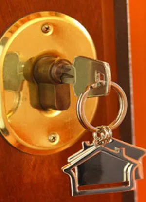 Lock Locksmith Tech Meriden, CT 203-278-5065 - residential-locksmith-store